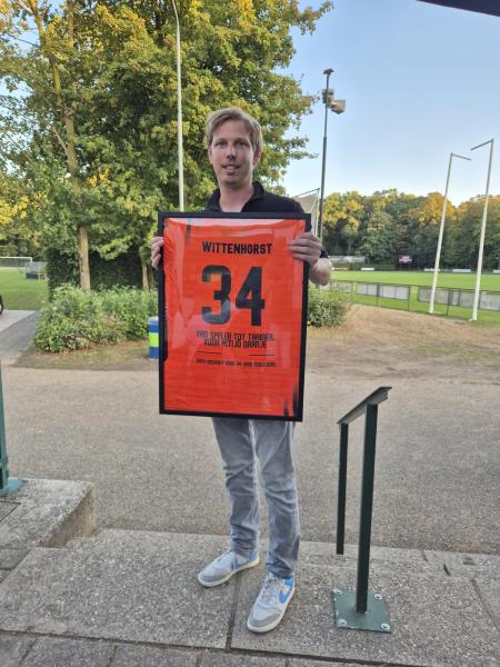 Afscheid van twee clubiconen tijdens barbecue