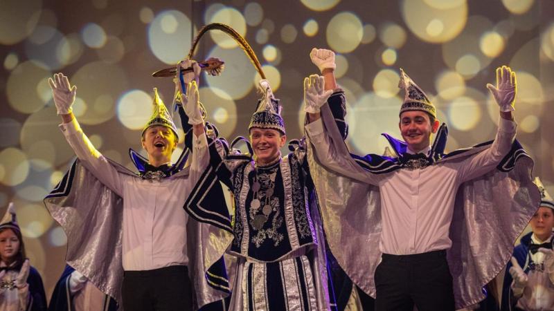 Jeugdprins Gijs II en adjudanten Loek en Koen