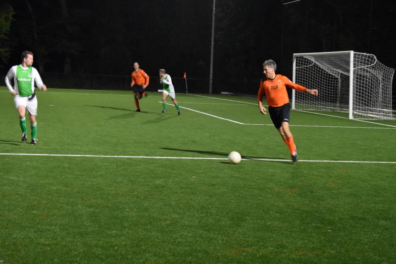 35+ voetbal: “Minder spelers op het veld, maar niet minder fanatiek”