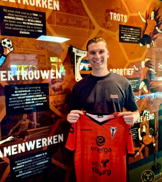 Niels Huijs komt de selectie van Wittenhorst versterken