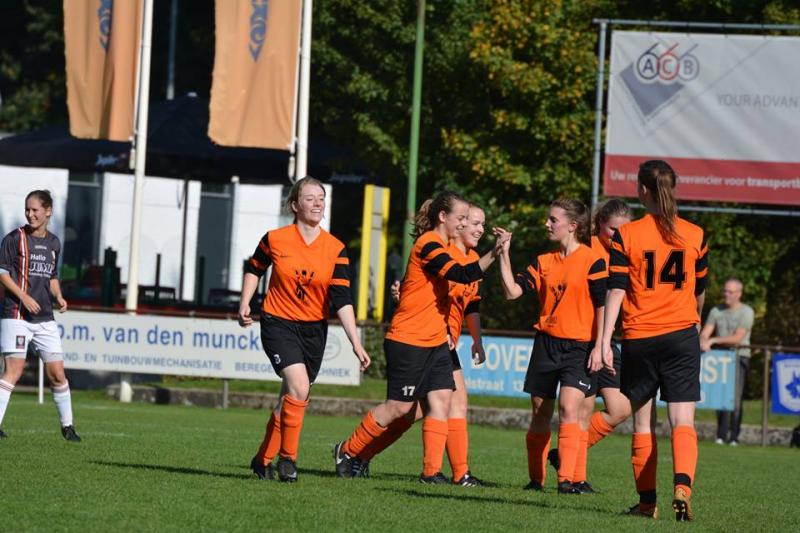 We wensen Dominique veel succes toe!