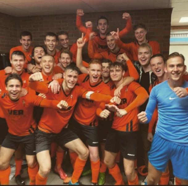 Wittenhorst 1 koploper na ruime overwinning