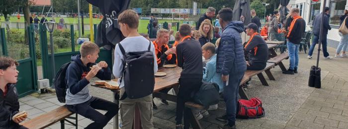 Geslaagde aftrap van het nieuwe seizoen