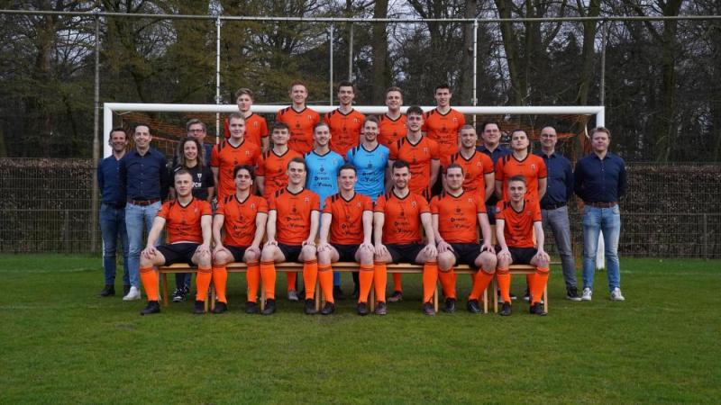 Komend en volgend weekend: teamfoto's