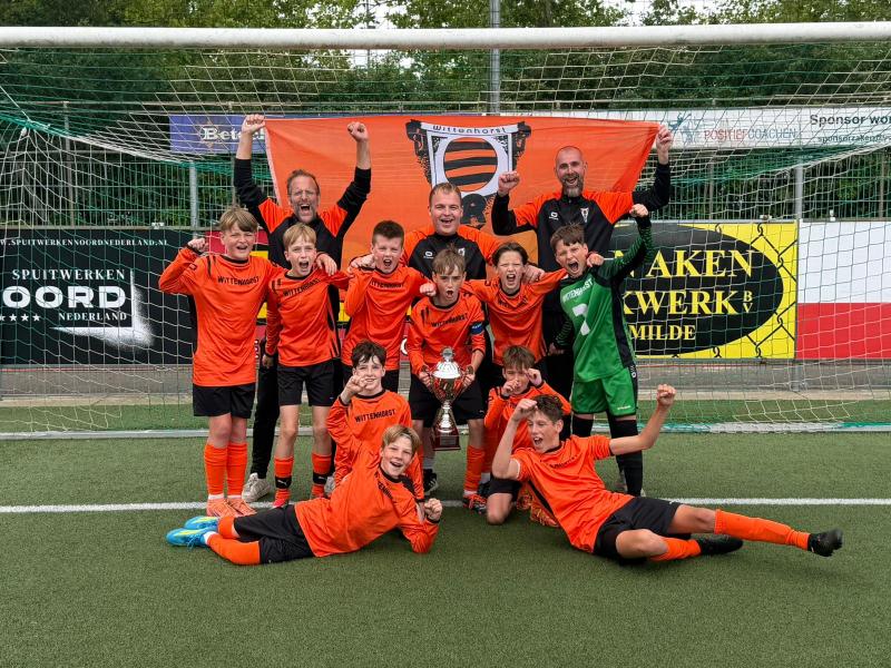 JO12-1 bekroont sterk seizoen met winst op Huys Talent Cup