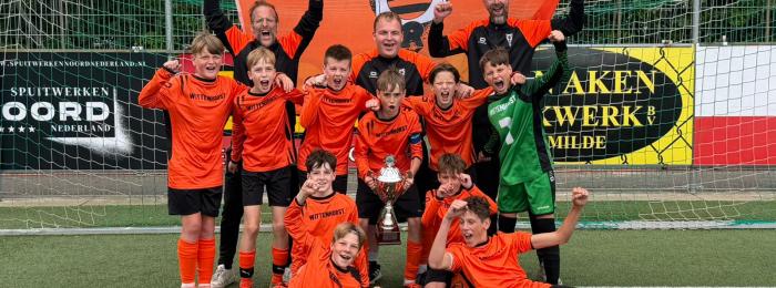 JO12-1 bekroont sterk seizoen met winst op Huys Talent Cup