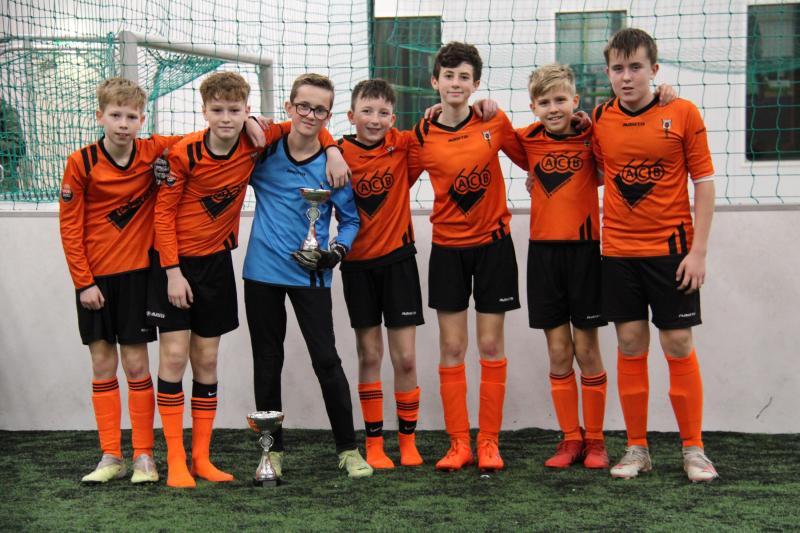 Wittenhorst JO13-1 (2 teams) succesvol op Indoortoernooi