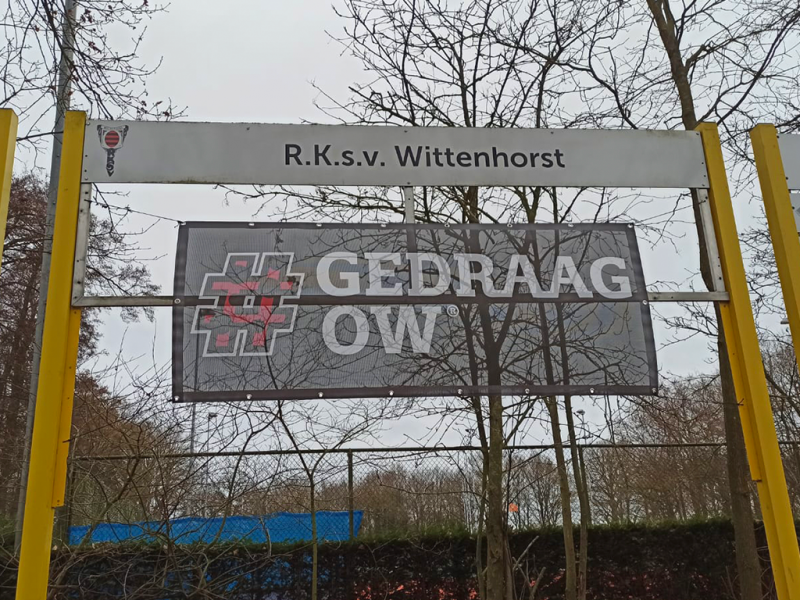 #GedraagOw, campagne tegen zinloos geweld van familie en vrienden Guus Janssen