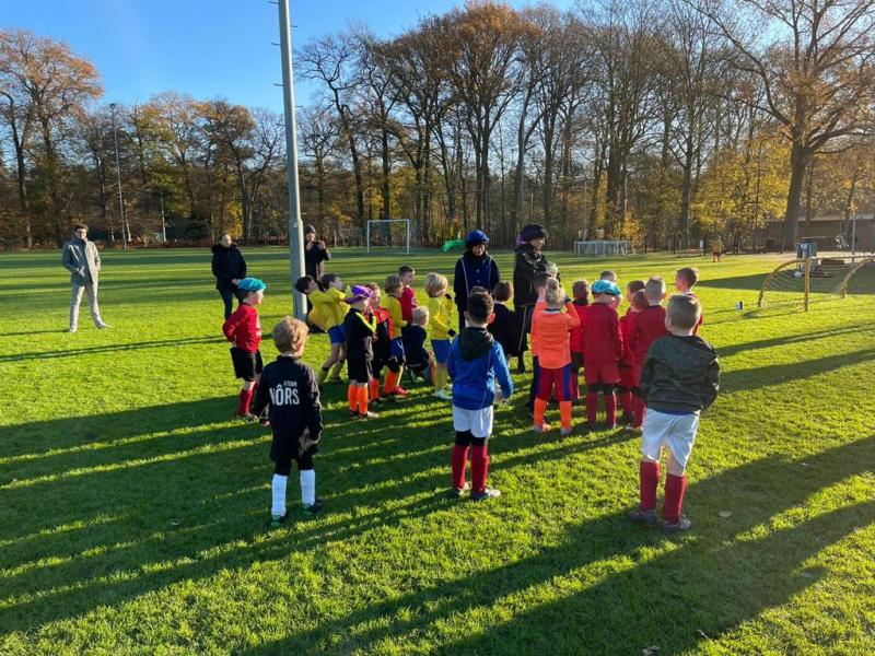 Pieten verrassen Wittenhorst-jeugd