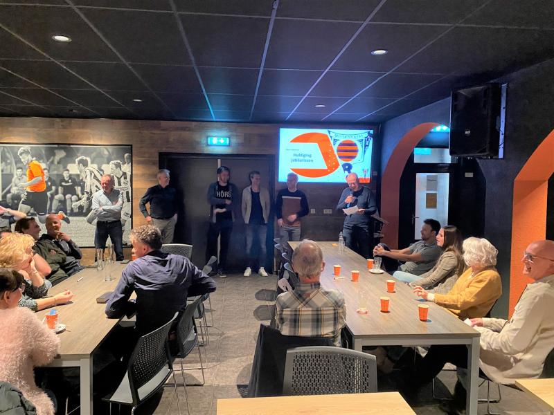 Huldiging jubilarissen tijdens Algemene Ledenvergadering 2022