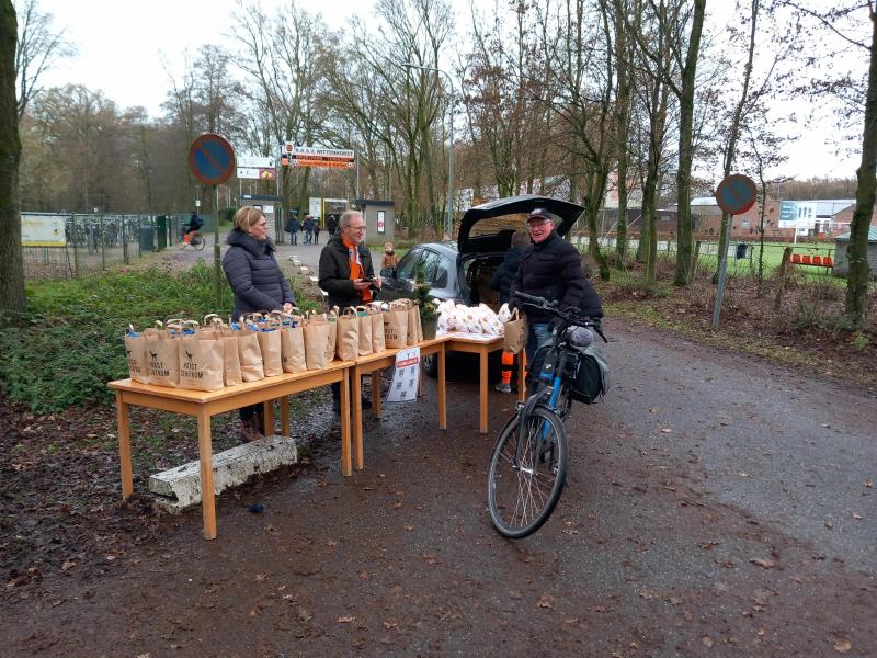 Luid de feestdagen in met onze Oliebollenactie