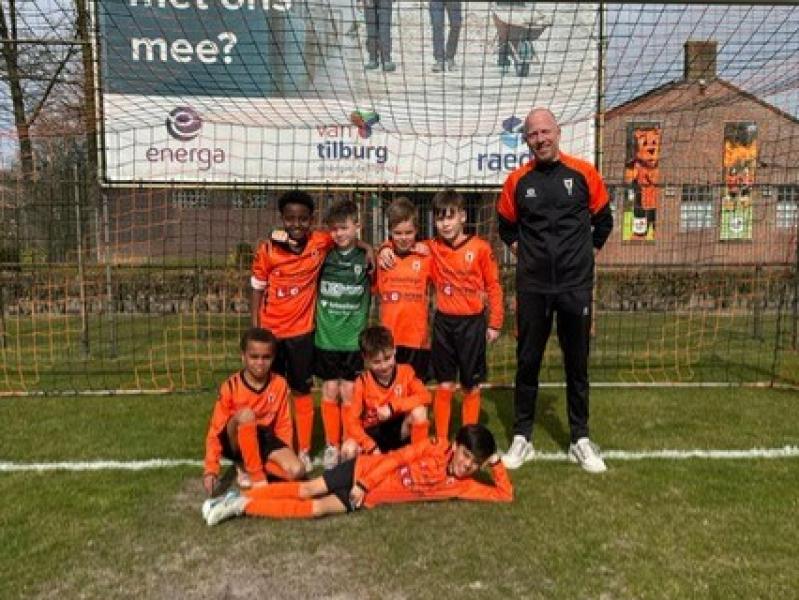 Totaaltegel legt de eerste steen voor onze jeugd