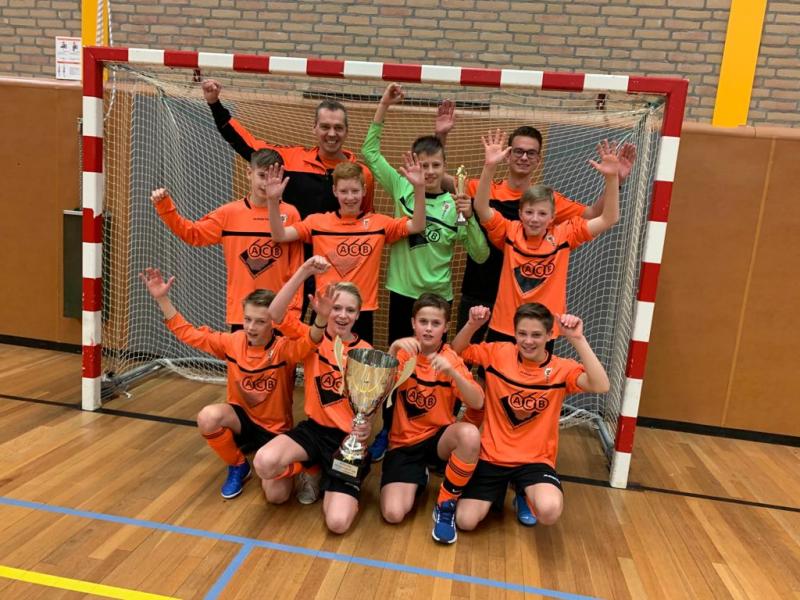 JO13-1 wint Airgroup Cup overtuigend