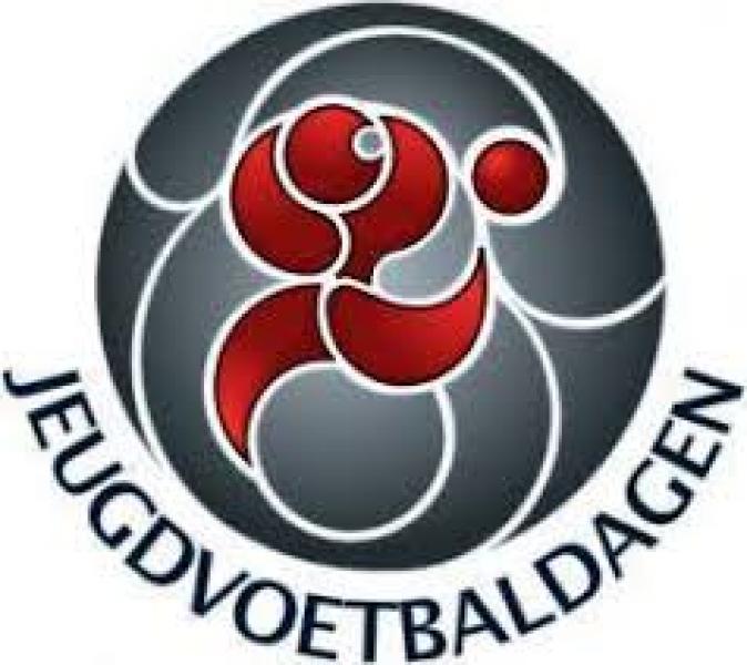 33 editie Jeugdvoetbaldagen in Horst van start