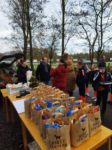 Succesvolle zaterdag: uitdelen vrijwilligerspresentjes en oliebollenverkoop