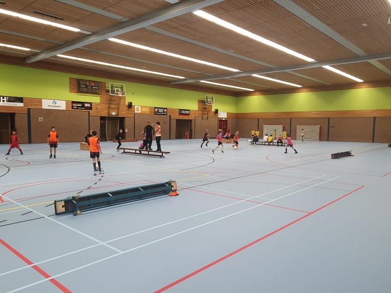 Berkeldag: Knallende ballen tegen de banken